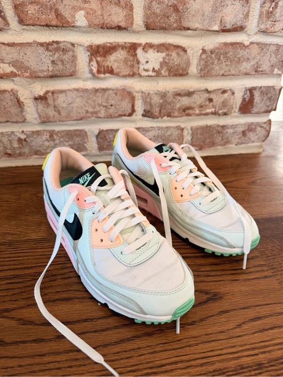 Nike Shoes - Nike Multicolor Pastel AirMax